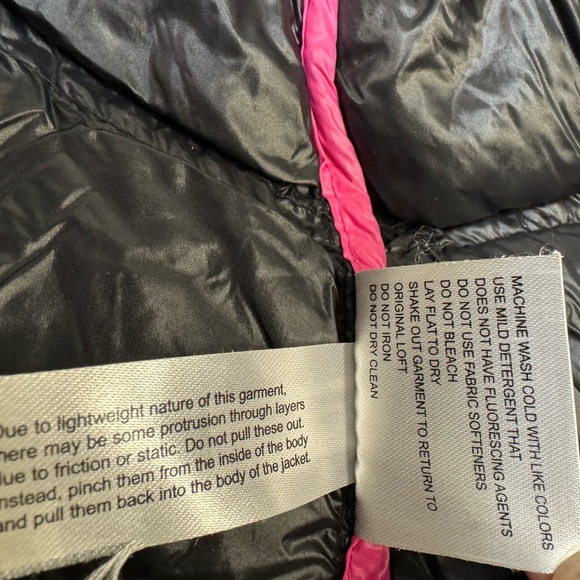 Calvin Klein Lightweight Black Puffer Jacket Size Small - Picture 7 of 9